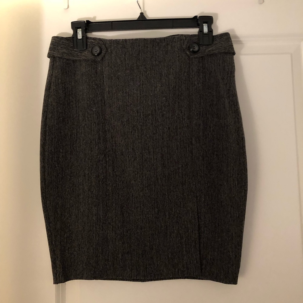 ‘SOLD’ BRAND NEW Dark Charcoal Grey Skirt NWOT - Picture 3 of 8